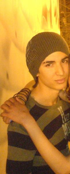* PhOto *