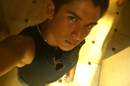 * PhOto *